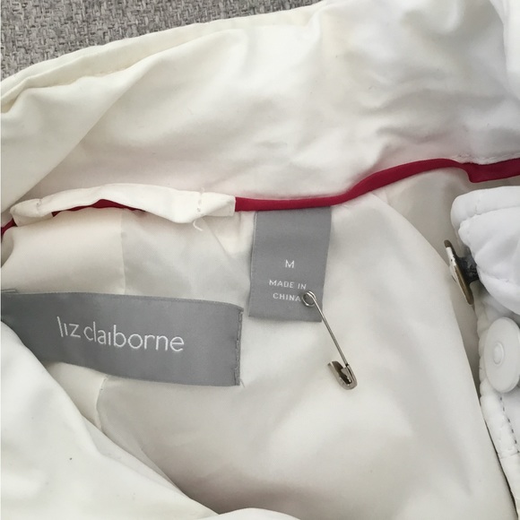 Liz Claiborne Quilted White Puffer Vest Size Medium $20 - Picture 8 of 9